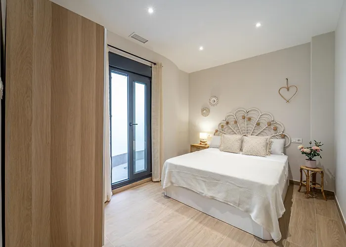 Centrobeach 250m From Апартаменты *