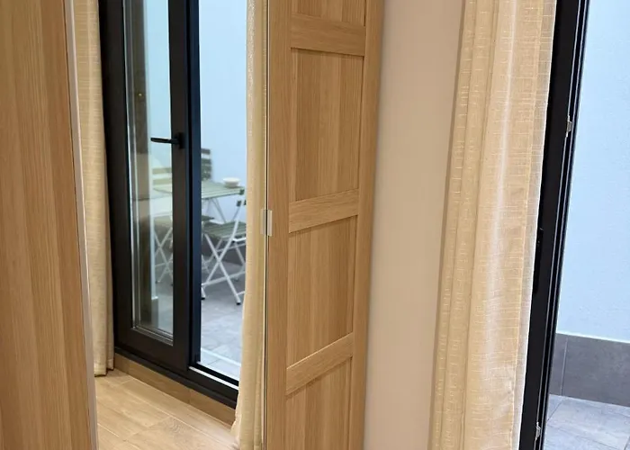 Апартаменты Centrobeach 250m From *